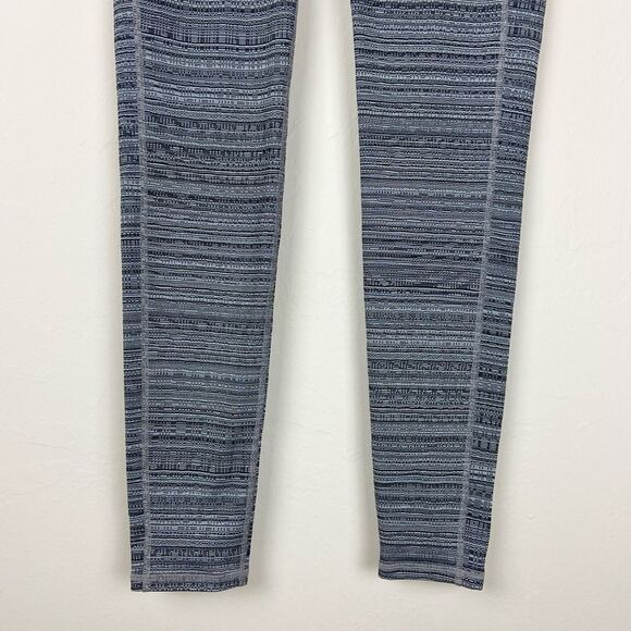 Athleta Jacquard Chaturanga High-Rise Textured Tights - Gray & Black - Picture 5 of 8